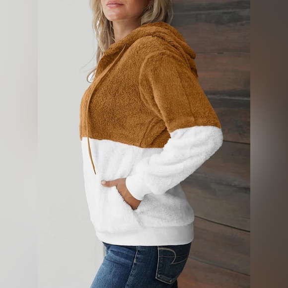 NWOT Bicolor Oversized Plush Top Zip Pullover Hoodie | Size Large - Picture 8 of 9